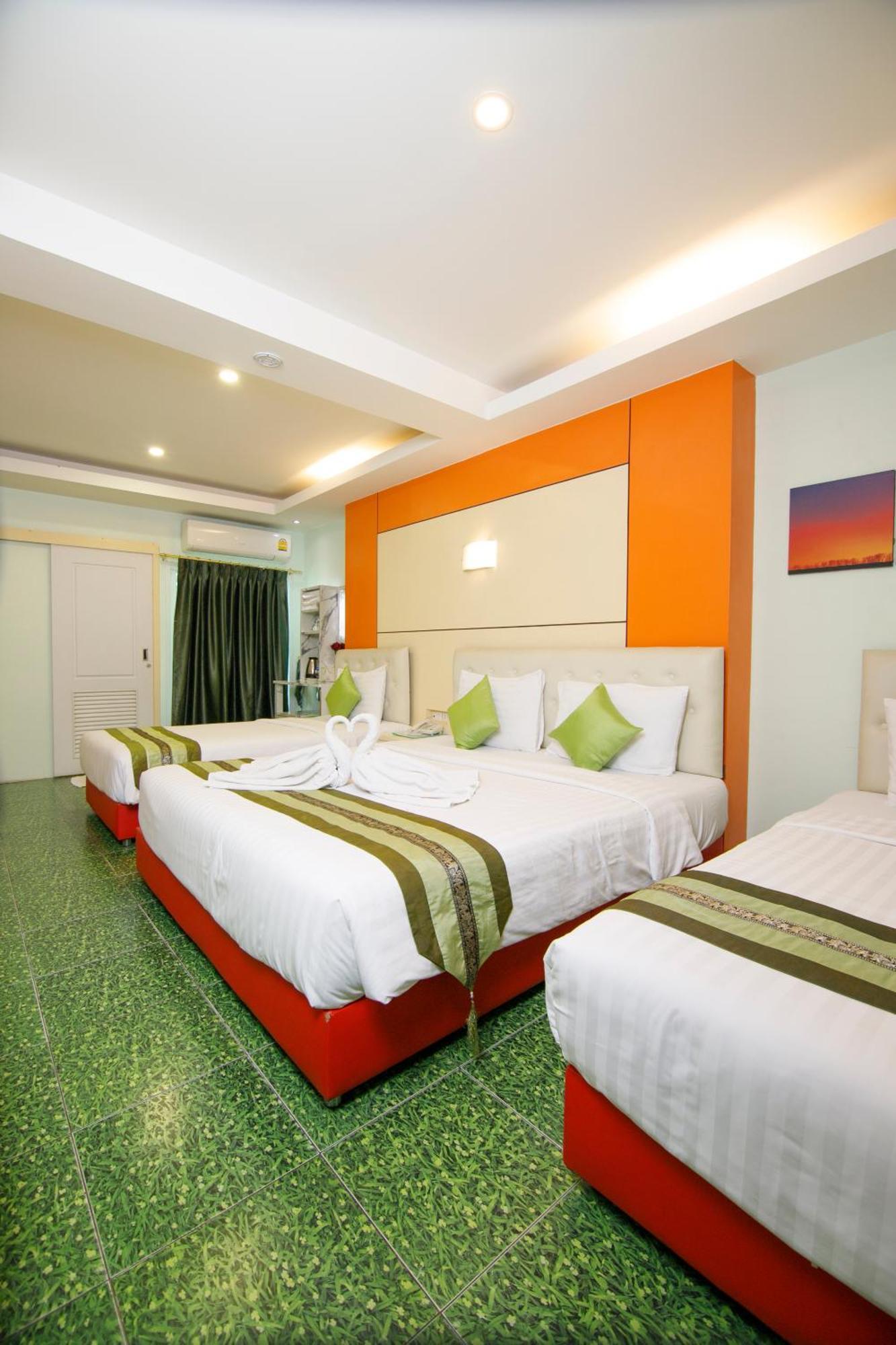 Lucky Green View Bangkok Bagian luar foto