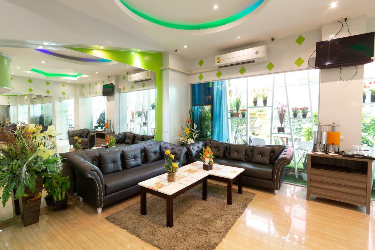 Lucky Green View Bangkok Bagian luar foto
