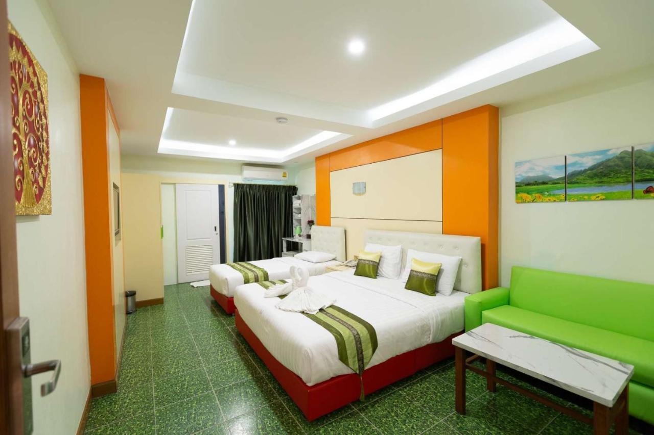 Lucky Green View Bangkok Bagian luar foto
